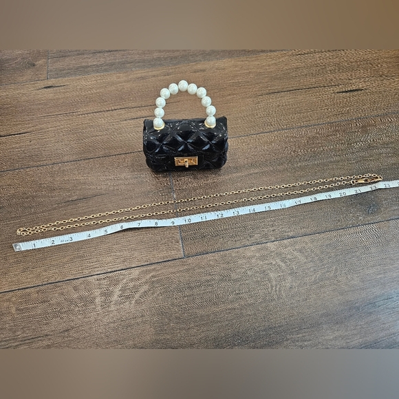 ⚡️Mini Black Quilted Jelly Handbag with Pearl Handle + Crossbody Chain - Picture 5 of 11